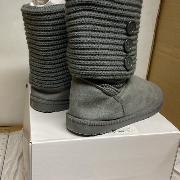 BNIB Olivia Miller woman's Winter boot size - Picture 4 of 8